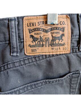 38x30 Levis Mens 505 Jeans Regular Fit Straight Leg Denim Jeans W38 L30 Gray